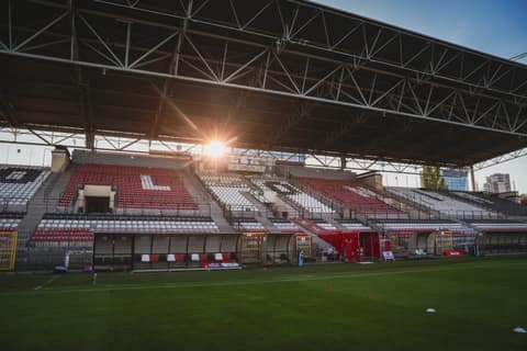 Football. Betclic 1 Liga. Polonia Warszawa - Puszcza Niepolomice. 20.09.2025