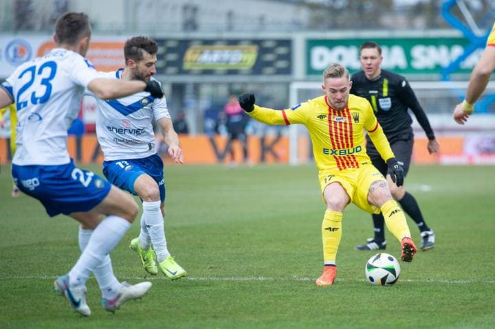Football. PKO BP Ekstraklasa. Stal Mielec - Korona Kielce. 01.03.2025