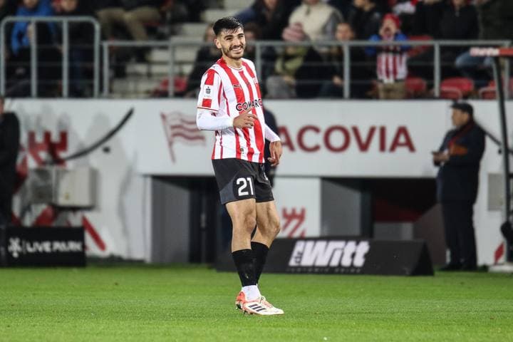 Football. PKO BP Ekstraklasa. Cracovia - KGHM Zaglebie Lubin. 03.11.2025