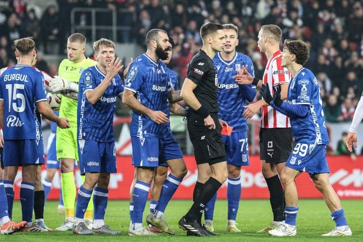 Football. PKO BP Ekstraklasa. Cracovia - Lech Poznan. 07.12.2025