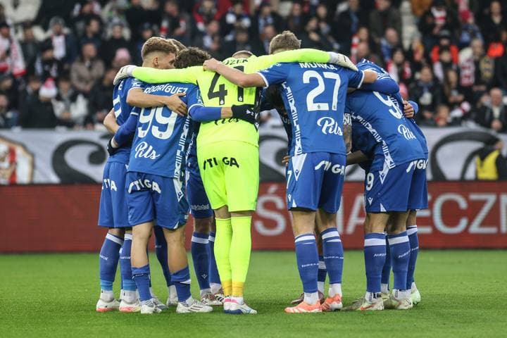 Football. PKO BP Ekstraklasa. Cracovia - Lech Poznan. 07.12.2025