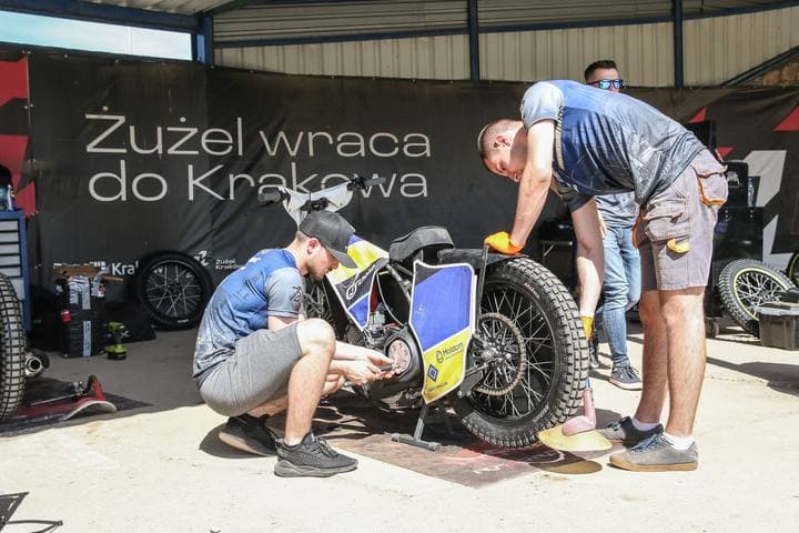 Speedway. Krajowa Liga Zuzlowa. Speedway Krakow - OK Kolejarz Opole. 20.04.2025