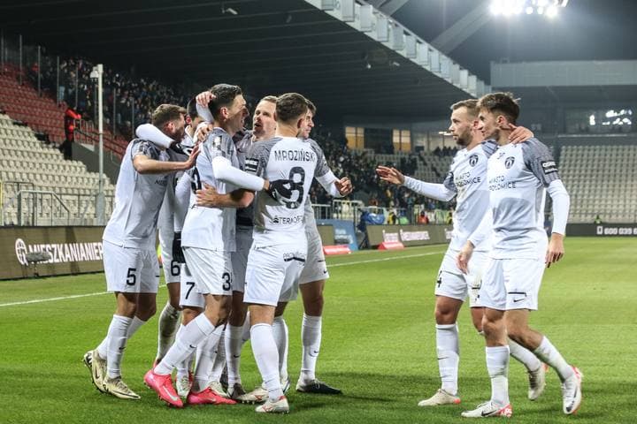Football. PKO BP Ekstraklasa. Puszcza Niepolomice - Zaglebie Lubin. 10.02.2025