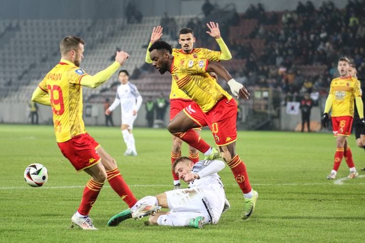 Football. PKO BP Ekstraklasa. Puszcza Niepolomice - Jagiellonia Bialystok. 08.12.2024