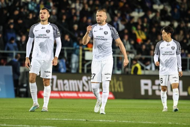 Football. PKO BP Ekstraklasa. Puszcza Niepolomice - Lech Poznan. 02.11.2024