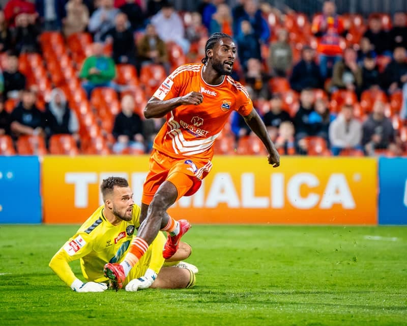 Football. Betclic 1 Liga. Bruk-Bet Termalica Nieciecza - Polonia Warsaw. 14.04.2025