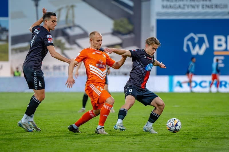 Football. Betclic 1 Liga. Bruk-Bet Termalica Nieciecza - Polonia Warsaw. 14.04.2025