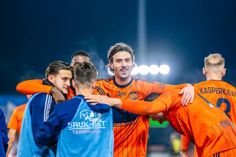 Football. PKO BP Ekstraklasa. Bruk-Bet Termalica Nieciecza - Arka Gdynia. 21.11.2025