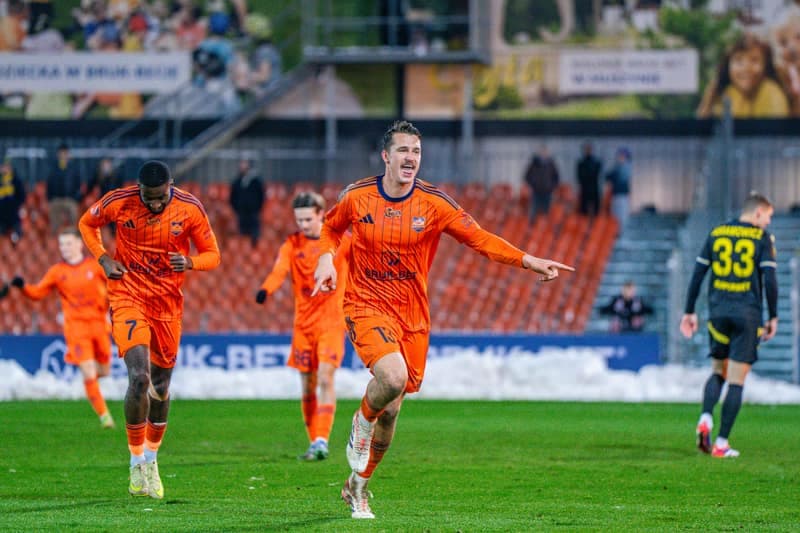 Football. PKO BP Ekstraklasa. Bruk-Bet Termalica Nieciecza - Arka Gdynia. 21.11.2025