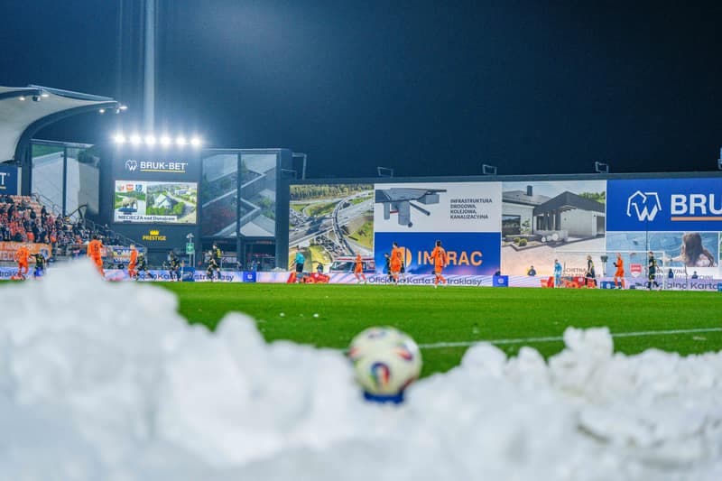 Football. PKO BP Ekstraklasa. Bruk-Bet Termalica Nieciecza - Arka Gdynia. 21.11.2025