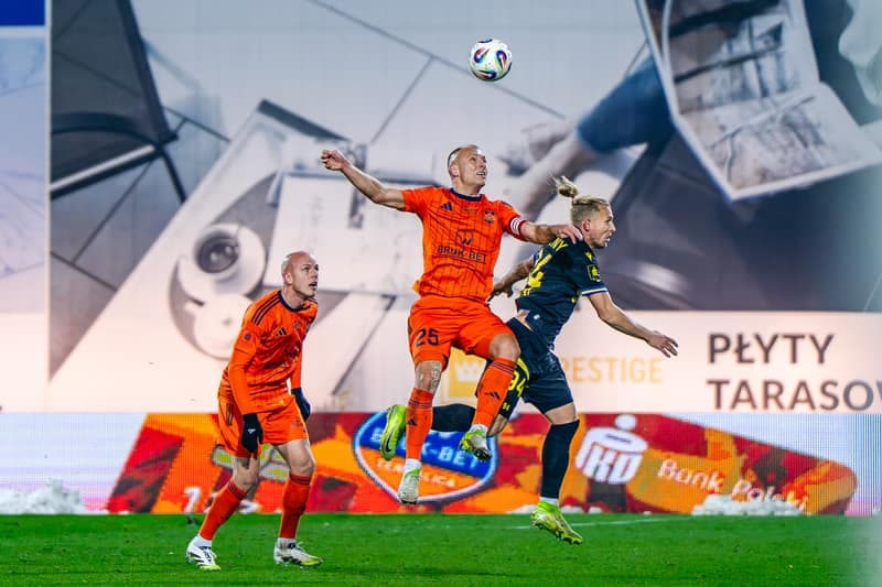Football. PKO BP Ekstraklasa. Bruk-Bet Termalica Nieciecza - Arka Gdynia. 21.11.2025