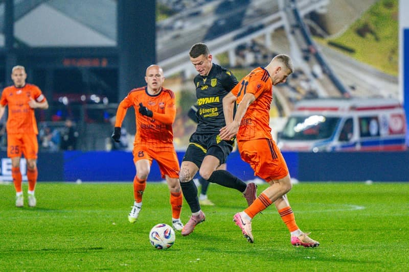 Football. PKO BP Ekstraklasa. Bruk-Bet Termalica Nieciecza - Arka Gdynia. 21.11.2025