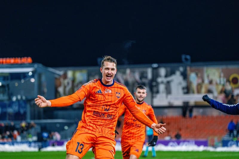 Football. PKO BP Ekstraklasa. Bruk-Bet Termalica Nieciecza - Arka Gdynia. 21.11.2025