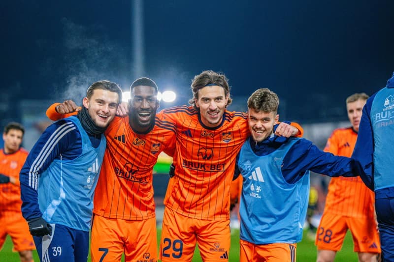 Football. PKO BP Ekstraklasa. Bruk-Bet Termalica Nieciecza - Arka Gdynia. 21.11.2025