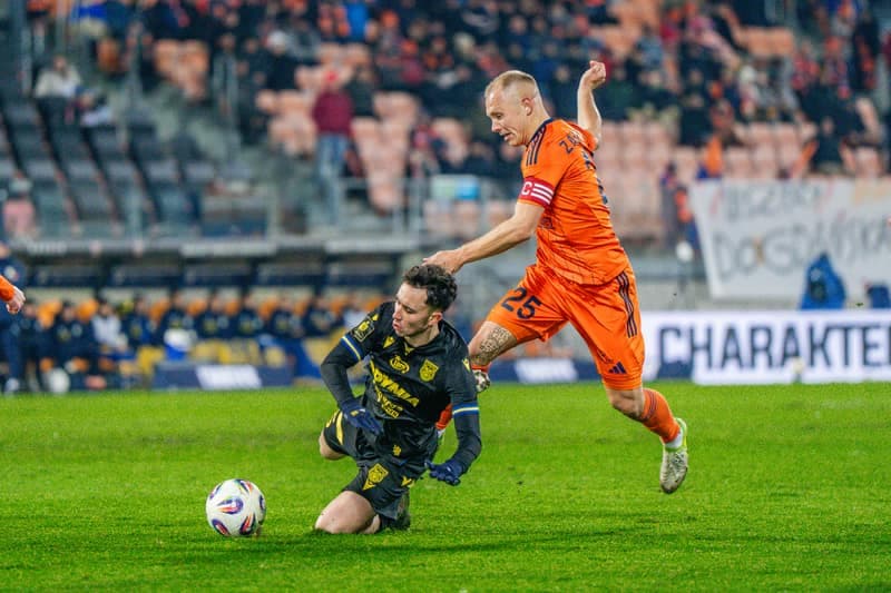 Football. PKO BP Ekstraklasa. Bruk-Bet Termalica Nieciecza - Arka Gdynia. 21.11.2025