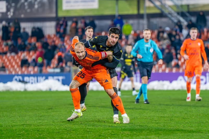 Football. PKO BP Ekstraklasa. Bruk-Bet Termalica Nieciecza - Arka Gdynia. 21.11.2025