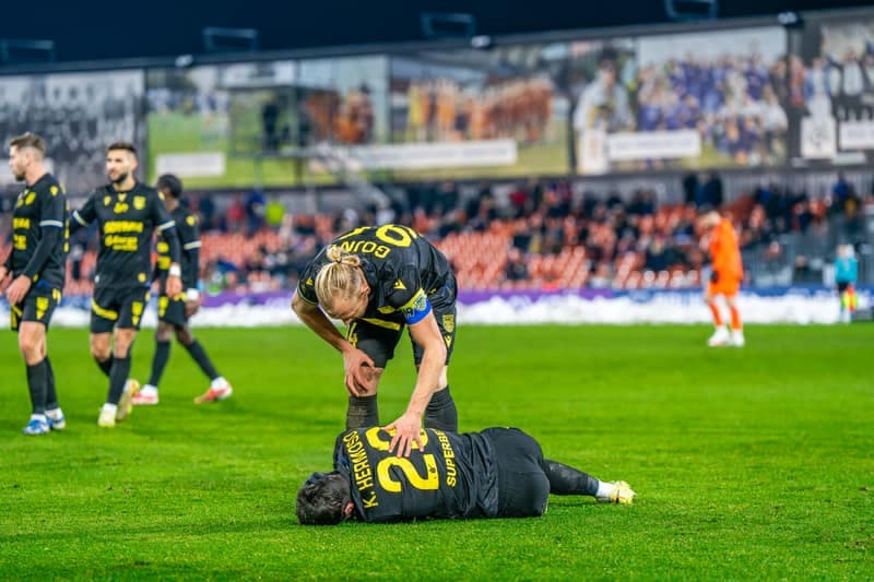 Football. PKO BP Ekstraklasa. Bruk-Bet Termalica Nieciecza - Arka Gdynia. 21.11.2025