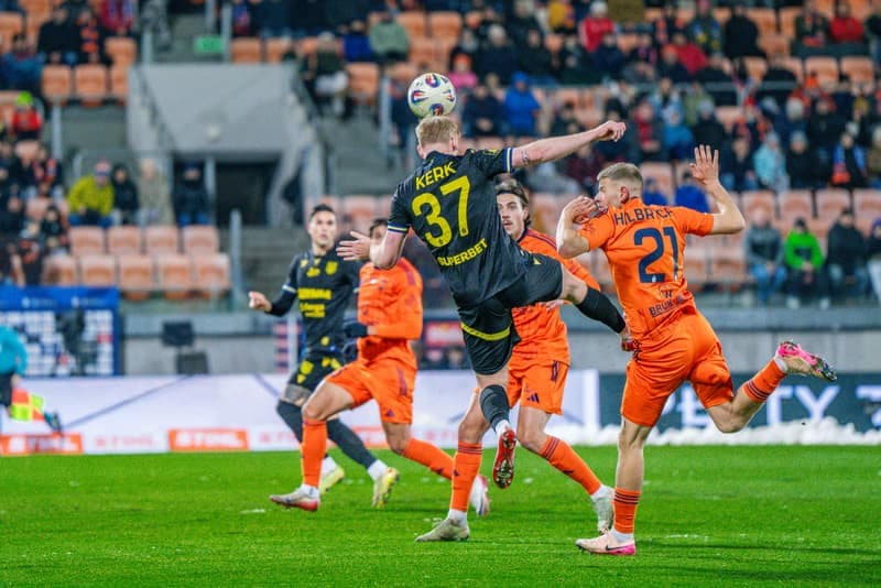 Football. PKO BP Ekstraklasa. Bruk-Bet Termalica Nieciecza - Arka Gdynia. 21.11.2025