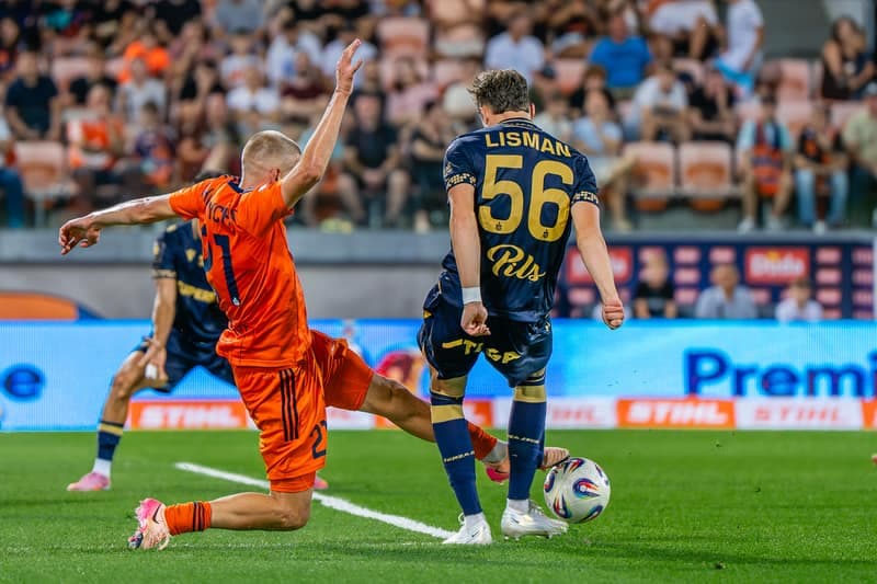 Football. PKO BP Ekstraklasa. Bruk - Bet Termalica Nieciecza - Lech Poznan. 20.09.2025