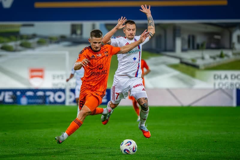 Football. PKO BP Ekstraklasa. Bruk-Bet Termalica Nieciecza - Rakow Czestochowa. 17.08.2025