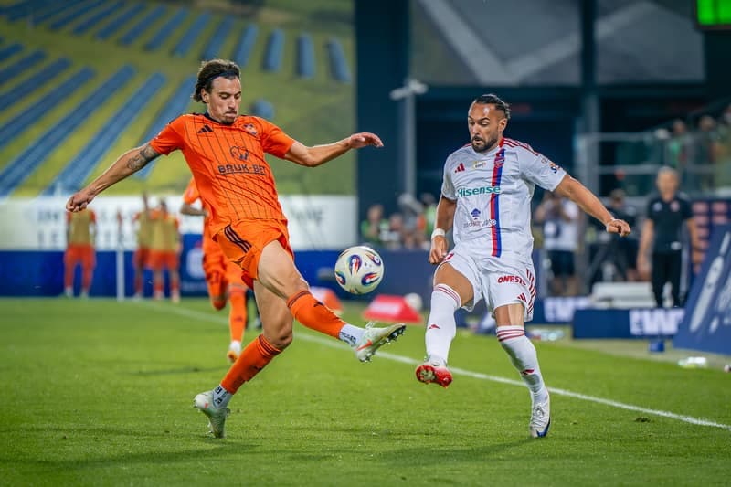 Football. PKO BP Ekstraklasa. Bruk-Bet Termalica Nieciecza - Rakow Czestochowa. 17.08.2025