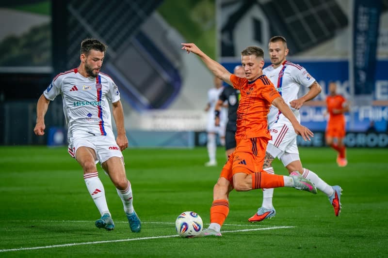 Football. PKO BP Ekstraklasa. Bruk-Bet Termalica Nieciecza - Rakow Czestochowa. 17.08.2025
