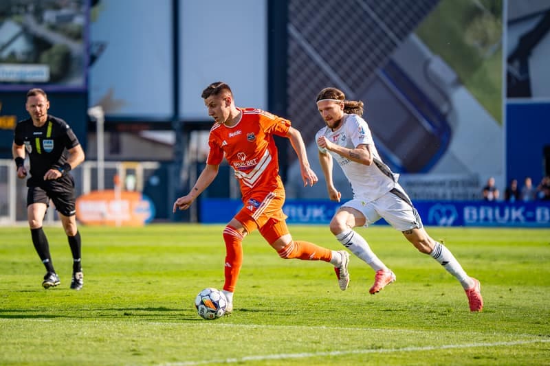 Football. Betclic I Liga. Bruk-Bet Termalica Nieciecza - Kotwica Kolobrzeg. 25.04.2025