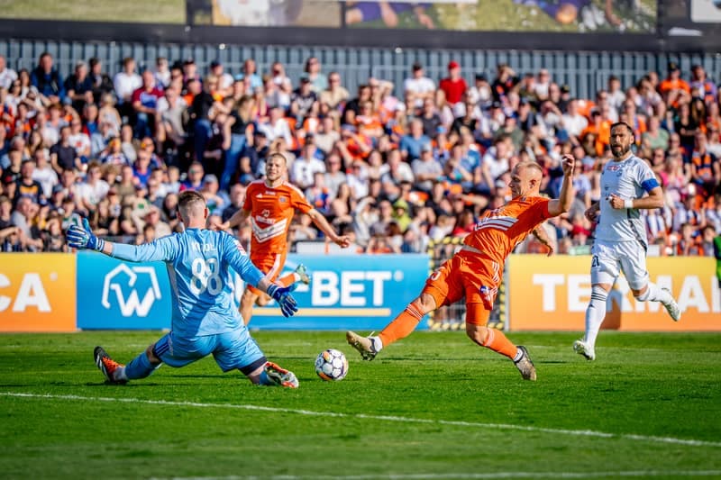 Football. Betclic I Liga. Bruk-Bet Termalica Nieciecza - Kotwica Kolobrzeg. 25.04.2025