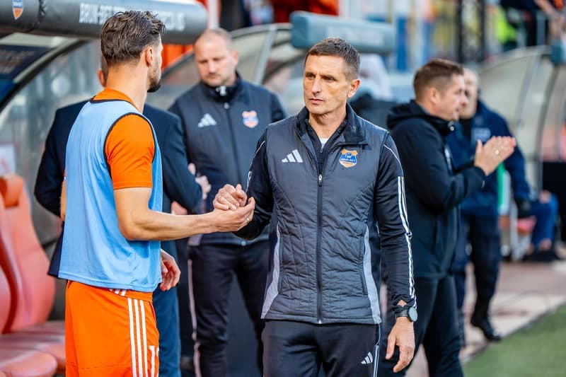 Football. Betclic I Liga. Bruk-Bet Termalica Nieciecza - Kotwica Kolobrzeg. 25.04.2025