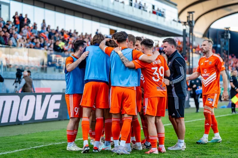 Football. Betclic I Liga. Bruk-Bet Termalica Nieciecza - Kotwica Kolobrzeg. 25.04.2025