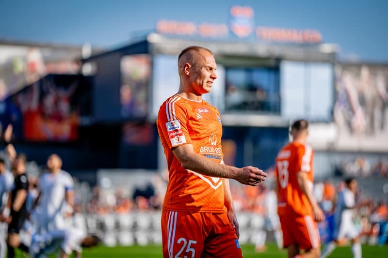 Football. Betclic I Liga. Bruk-Bet Termalica Nieciecza - Kotwica Kolobrzeg. 25.04.2025