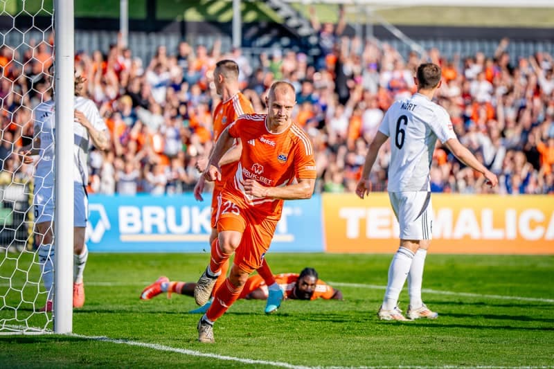 Football. Betclic I Liga. Bruk-Bet Termalica Nieciecza - Kotwica Kolobrzeg. 25.04.2025