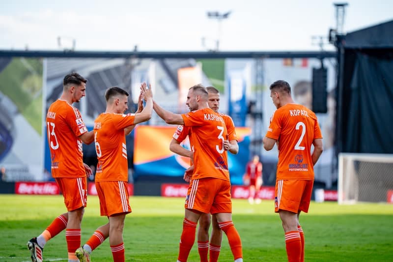 Football. Betclic I Liga. Bruk-Bet Termalica Nieciecza - Kotwica Kolobrzeg. 25.04.2025