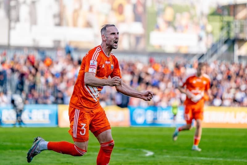 Football. Betclic I Liga. Bruk-Bet Termalica Nieciecza - Kotwica Kolobrzeg. 25.04.2025