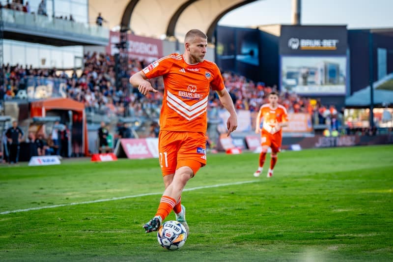 Football. Betclic I Liga. Bruk-Bet Termalica Nieciecza - Kotwica Kolobrzeg. 25.04.2025