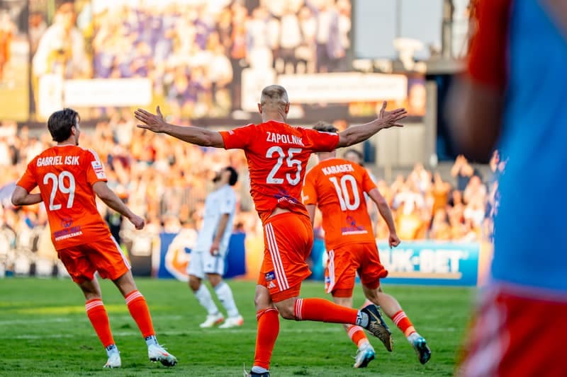 Football. Betclic I Liga. Bruk-Bet Termalica Nieciecza - Kotwica Kolobrzeg. 25.04.2025
