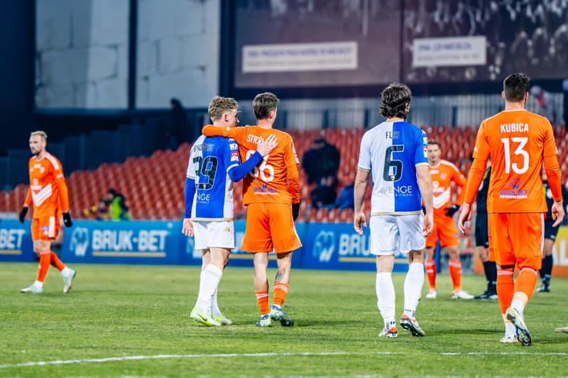 Football. Betclic 1 Liga. Bruk-Bet Termalica Nieciecza - Pogon Siedlce. 22.02.2025