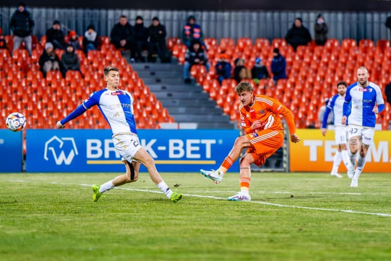 Football. Betclic 1 Liga. Bruk-Bet Termalica Nieciecza - Pogon Siedlce. 22.02.2025