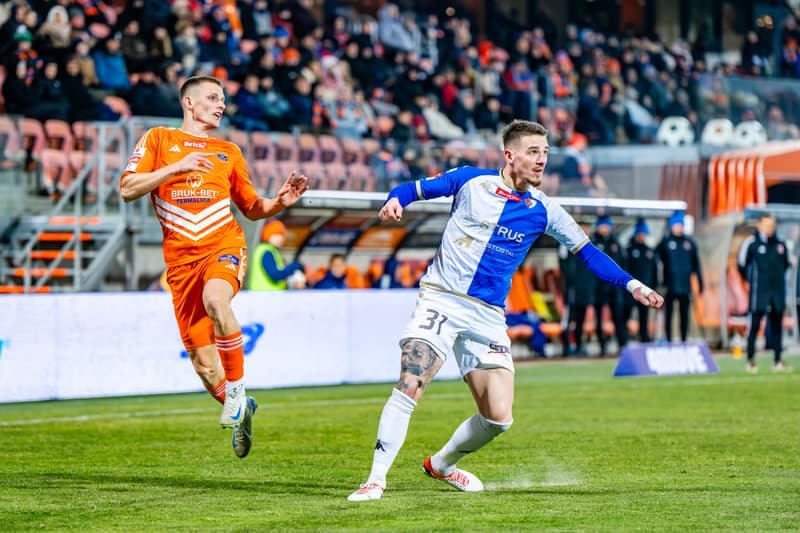 Football. Betclic 1 Liga. Bruk-Bet Termalica Nieciecza - Pogon Siedlce. 22.02.2025