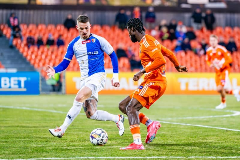 Football. Betclic 1 Liga. Bruk-Bet Termalica Nieciecza - Pogon Siedlce. 22.02.2025