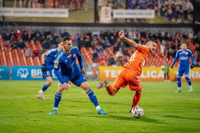 Football. Betclic 1 Liga. Bruk-Bet Termalica Nieciecza - Miedz Legnica. 09.11.2024