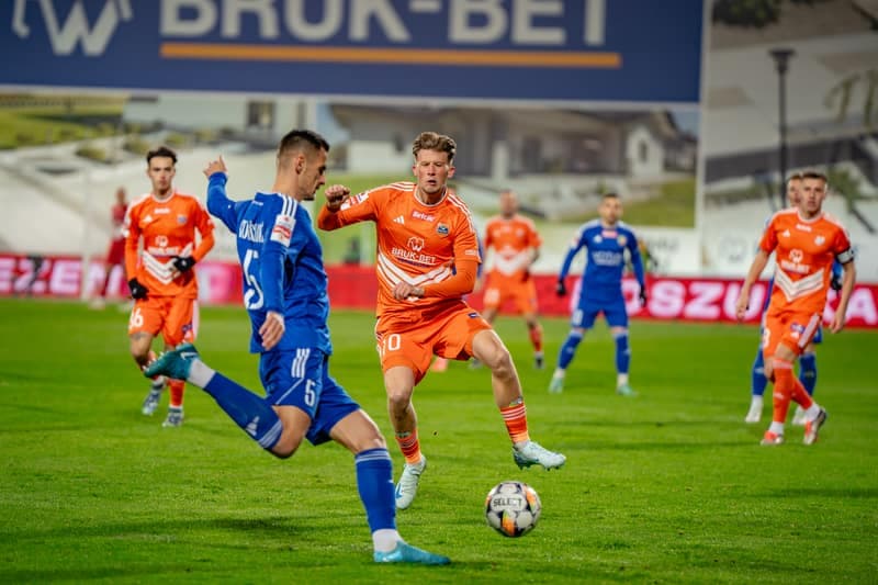 Football. Betclic 1 Liga. Bruk-Bet Termalica Nieciecza - Miedz Legnica. 09.11.2024