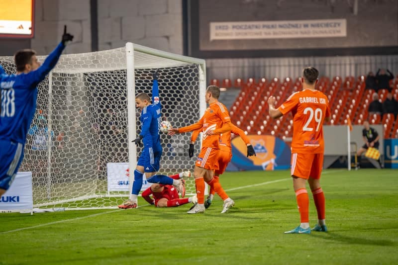 Football. Betclic 1 Liga. Bruk-Bet Termalica Nieciecza - Miedz Legnica. 09.11.2024