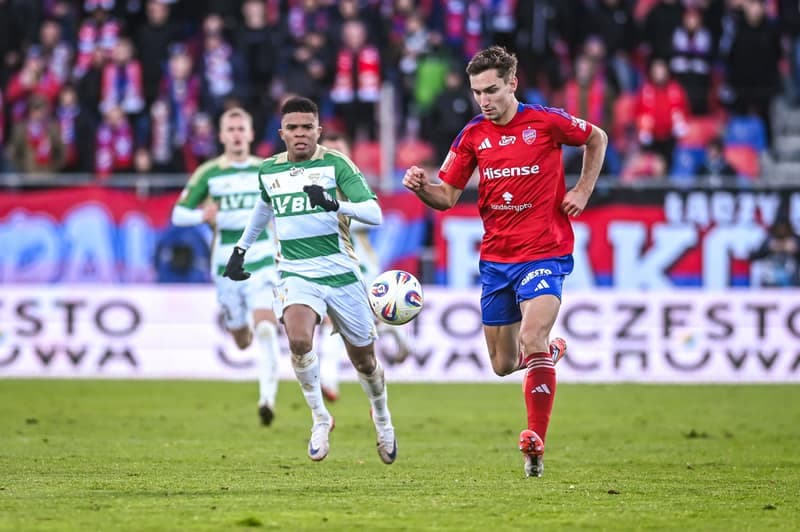 Football. PKO BP Ekstraklasa. Rakow Czestochowa - Lechia Gdansk. 26.10.2025