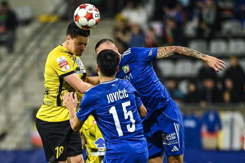 Football. Betclic 1 Liga. Miedz Legnica - Wieczysta Krakow. 02.11.2025