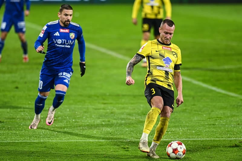 Football. Betclic 1 Liga. Miedz Legnica - Wieczysta Krakow. 02.11.2025