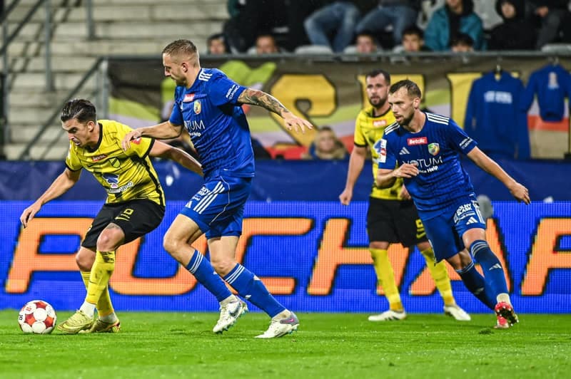 Football. Betclic 1 Liga. Miedz Legnica - Wieczysta Krakow. 02.11.2025