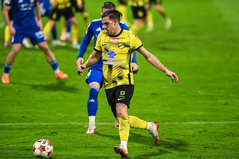Football. Betclic 1 Liga. Miedz Legnica - Wieczysta Krakow. 02.11.2025