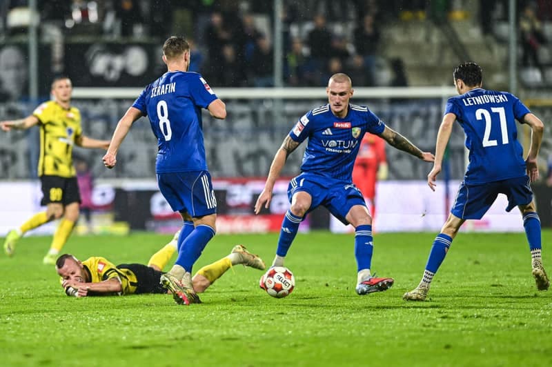 Football. Betclic 1 Liga. Miedz Legnica - Wieczysta Krakow. 02.11.2025