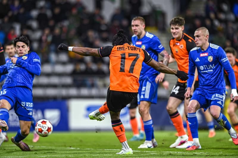 Football. Betclic 1 Liga. Miedz Legnica - Chrobry Glogow. 21.02.2026